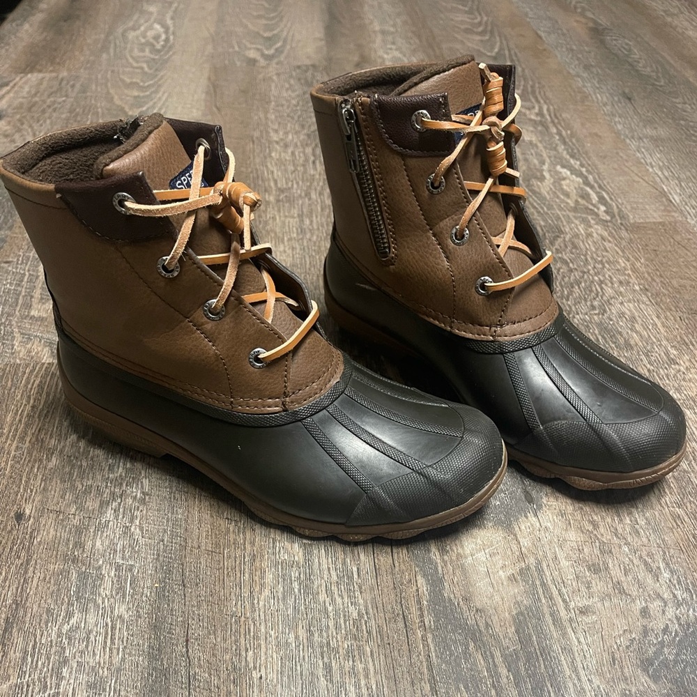 Women’s Sperry Duckboots, Size 7.5, Brown/Tan